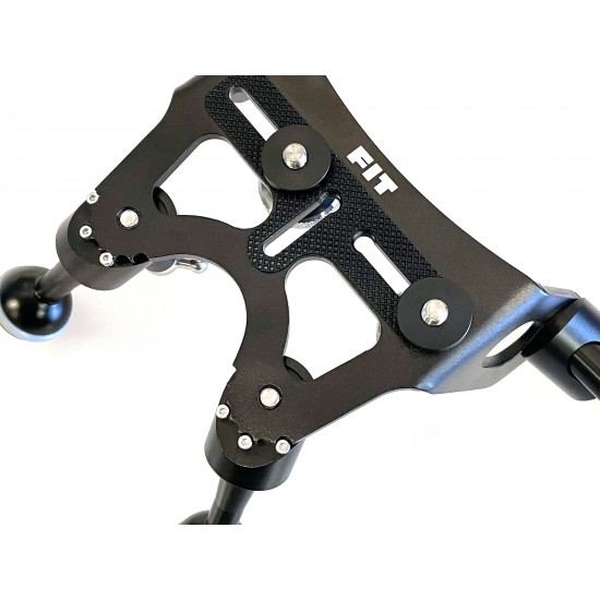 F.I.T. Pro 通用型四脚架 (Quadra-Pod, Quadripod) F.I.T. Pro 通用型四脚架 (Quadra-Pod, Quadripod)