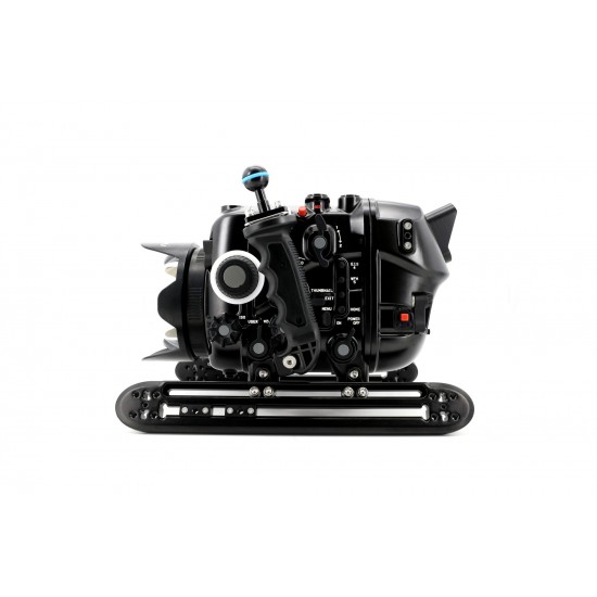 Nauticam NA-EVA1 防水壳 for Panasonic AU-EVA1 5.7K Super 35 Handheld 电影摄影机 (接单订货) Nauticam NA-EVA1 防水壳 for Panasonic AU-EVA1 5.7K Super 35 Handheld 电影摄影机 (接单订货)