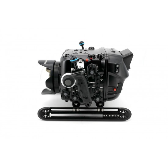 Nauticam NA-EVA1 防水壳 for Panasonic AU-EVA1 5.7K Super 35 Handheld 电影摄影机 (接单订货) Nauticam NA-EVA1 防水壳 for Panasonic AU-EVA1 5.7K Super 35 Handheld 电影摄影机 (接单订货)