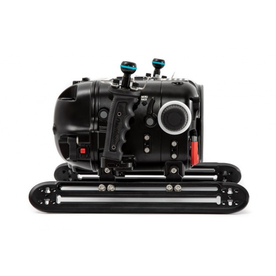 Nauticam Komodo 防水壳 for RED Komodo 6K 与 Shinobi 银幕 (银幕须另购) Nauticam Komodo 防水壳 for RED Komodo 6K 与 Shinobi 银幕 (银幕须另购)